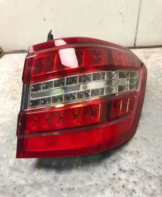 Mercedes-Benz E W212 Rear/tail lights 2128204064