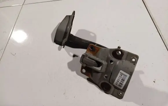 Honda Accord Tailgate/trunk/boot hinge