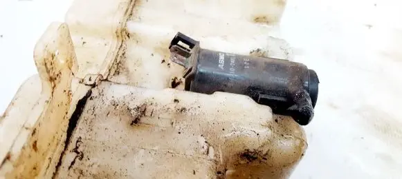 Mazda Premacy Windscreen/windshield washer pump