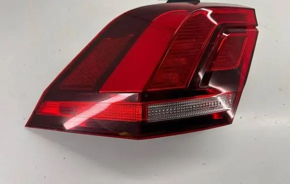 Volkswagen Tiguan Allspace Rear/tail lights 5NN945095A 2SD01326603 00141378
