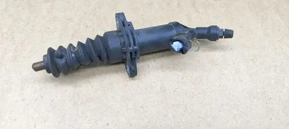 BMW 3 E90 E91 Clutch master cylinder 6785964