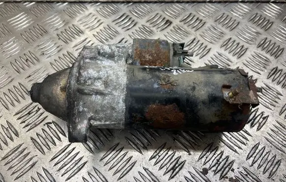 Volkswagen PASSAT B5 Starter motor