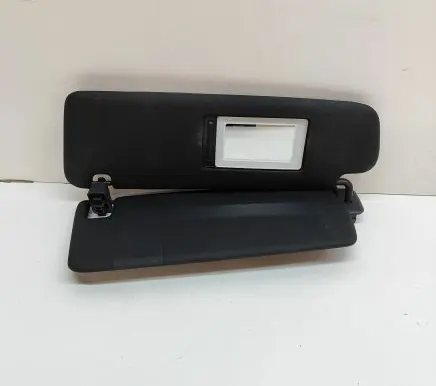 Porsche Cayenne (92A) Sun visor 7P0857551