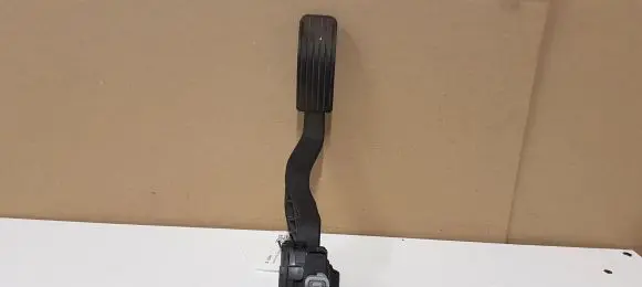 Peugeot 308 Accelerator throttle pedal 968184448003 00994901