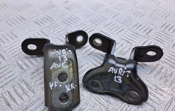 Front door hinge set