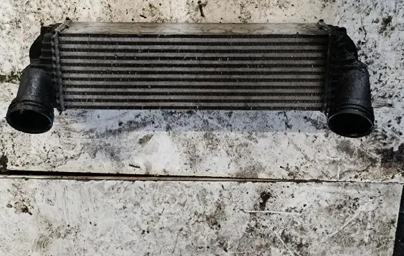 BMW X5 E70 Intercooler radiator 17517809321 7809321