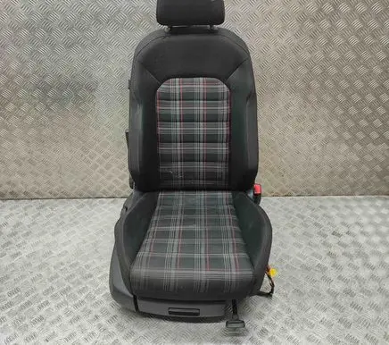 Volkswagen Golf VII Front passenger seat 5Q4881106N