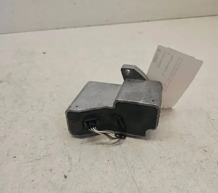 Jaguar XF X250 Steering wheel lock 8W833K772BA