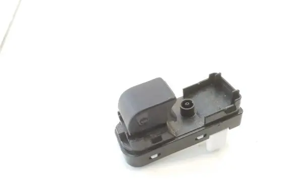 Mazda CX-3 Electric window control switch D09H66370