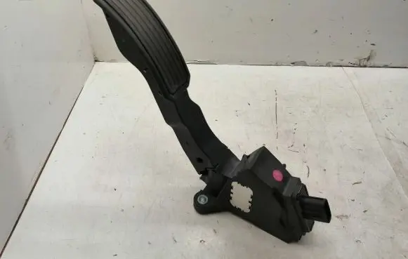 Toyota Verso Accelerator throttle pedal 7811002021 00967479113