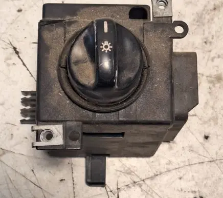 Mercedes-Benz A W169 Light switch 1685450704 07612 040701C03Q11