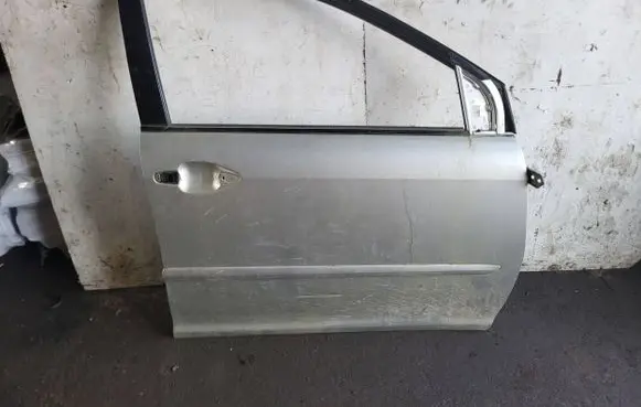 Lexus RX 330 - 350 - 400H Front door