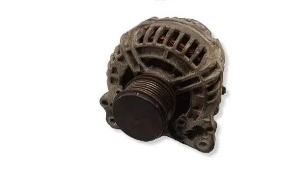 Audi Q3 8U Generator/alternator 03L903023 0124525187