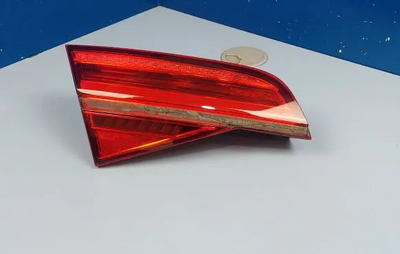 Audi A8 S8 D4 4H Tailgate rear/tail lights 4H0945093K 623000E13667