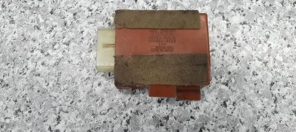 Toyota RAV 4 (XA50) Fuel pump relay 85921-32010