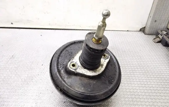 Audi A6 S6 C5 4B Brake booster 4B3612105A