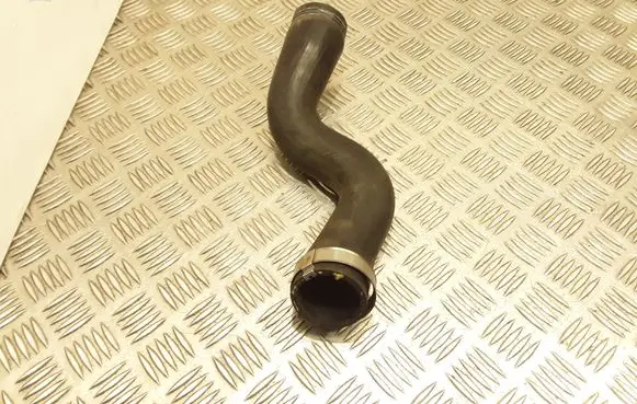 Ford Focus Intercooler hose/pipe CV616K863AF