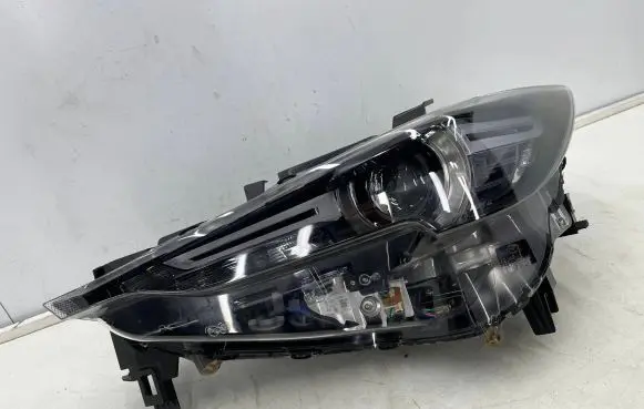 Mazda CX-5 II Headlight/headlamp kb8n51040