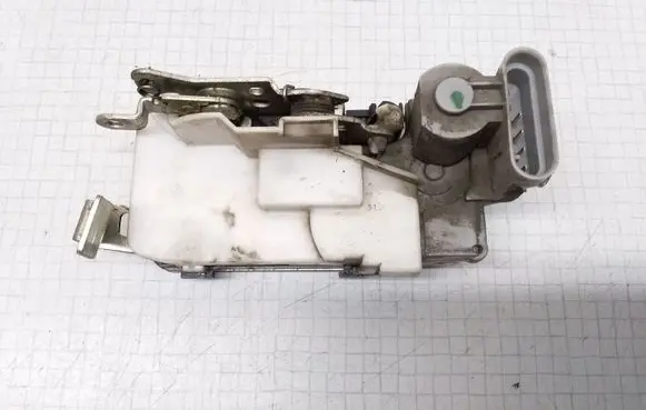 Fiat Punto (188) Rear door lock