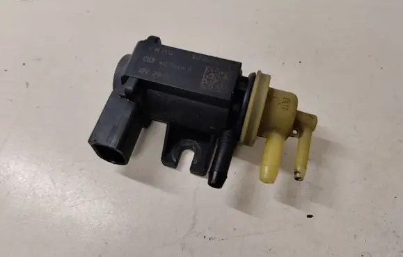 Skoda Superb B6 (3T) Turbo solenoid valve 1K0906627B
