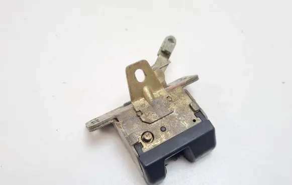 Opel Astra G Tailgate/trunk/boot lock/catch/latch