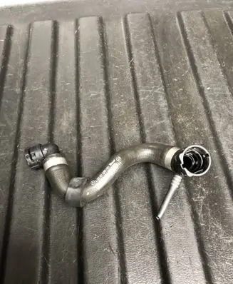 Mercedes-Benz C W205 Engine coolant pipe/hose A2055015200 A0089976689
