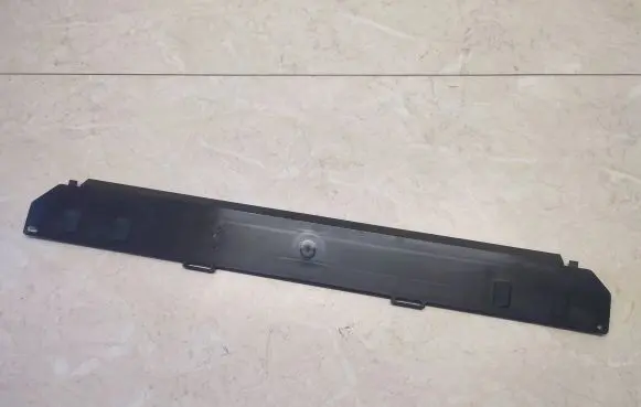BMW i3 Radiator mount bracket 7616028 17117616028