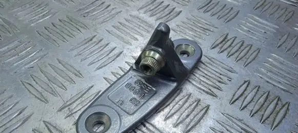Mercedes-Benz C AMG W204 Front door upper hinge