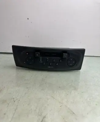 Renault Megane I Radio/CD/DVD/GPS head unit 7700434422