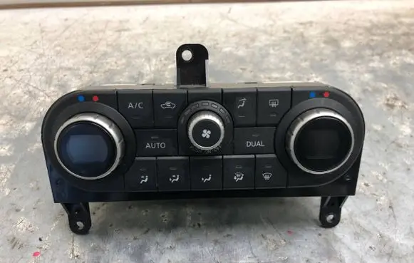 Nissan Qashqai+2 Climate control unit 17500BR46C