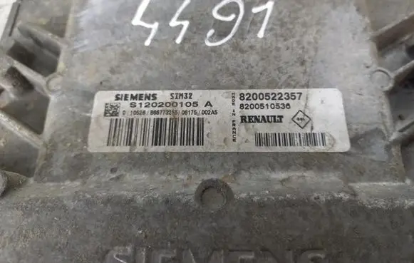 Renault Clio III Engine control unit/module ECU 