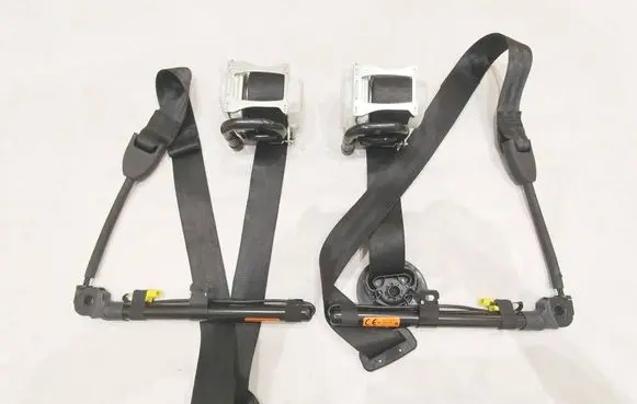 Volkswagen Tiguan Front seatbelt 571857706 571857705