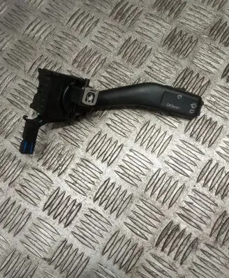 Volkswagen Touran I Wiper control stalk 1K0953519A