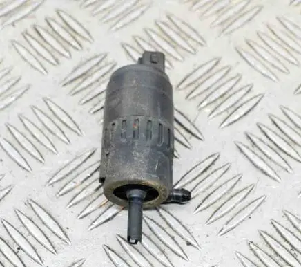 Peugeot Boxer Windscreen/windshield washer pump D28324915 2268321