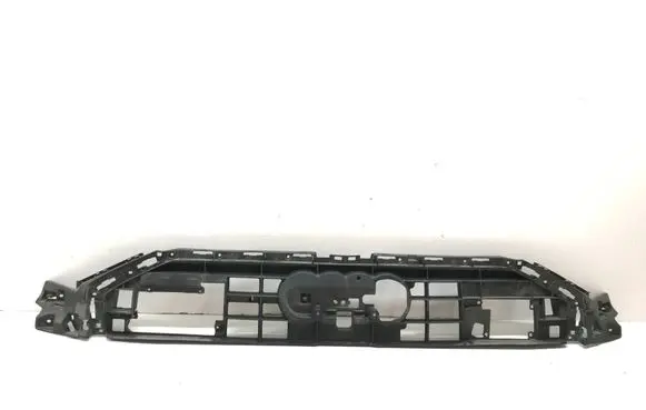 Audi A6 S6 C8 4K Front bumper upper radiator grill 4K0807233A