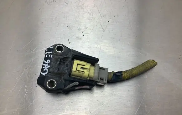 Subaru Legacy Airbag deployment crash/impact sensor 98231AG000 2521000080
