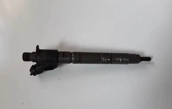 Volvo XC60 Fuel injector 31272690