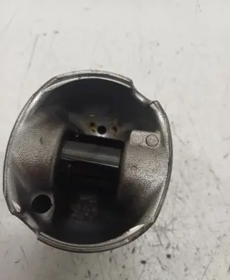 BMW X5 F15 Piston 04L110
