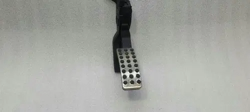 Mercedes-Benz GLE (W166 - C292) Accelerator throttle pedal A2923000100