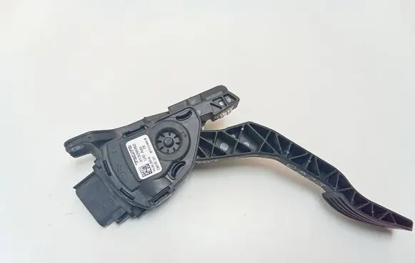 Volvo XC60 Accelerator throttle pedal 31329062