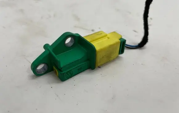 Audi A4 S4 B8 8K Airbag deployment crash/impact sensor 1K0909606C
