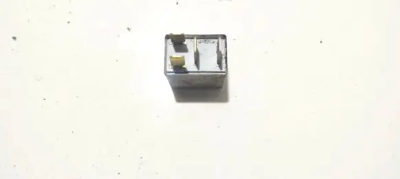 Toyota Corolla Verso AR10 Other relay 0332011001 9008087019