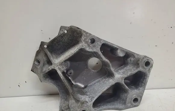 BMW X3 E83 Engine mounting bracket 3451673 13807410