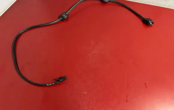 Windshield washer spray nozzle