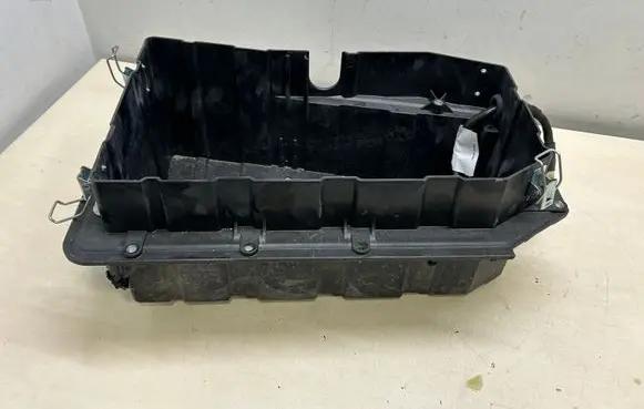 Porsche Cayenne (92A) Battery box tray 7P0801283