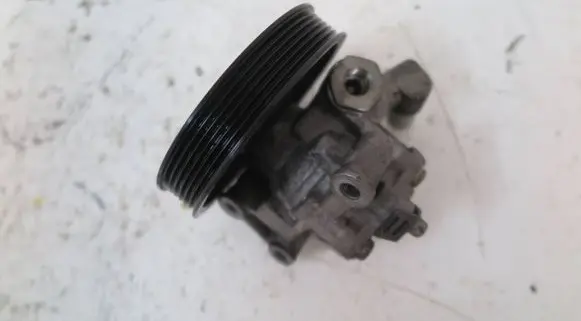 Mercedes-Benz CLK A209 C209 Power steering pump 0044661301