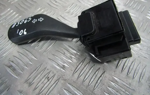 Ford Focus Indicator stalk 1m5t13335ad 1m5t-13335-ad