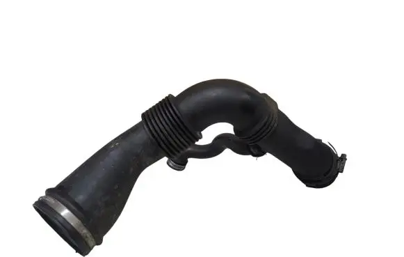 Ford Focus Air intake hose/pipe 4M519A673AD