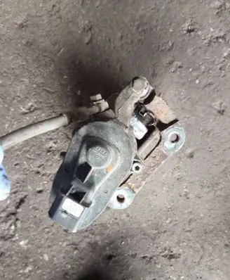 Volvo S80 Rear brake caliper 32332594