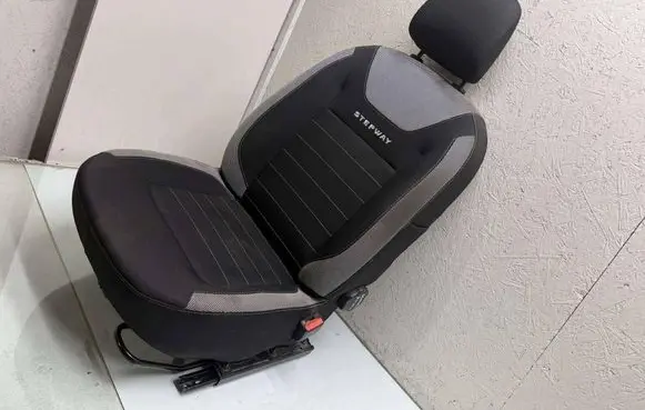 Dacia Sandero II Front passenger seat 
